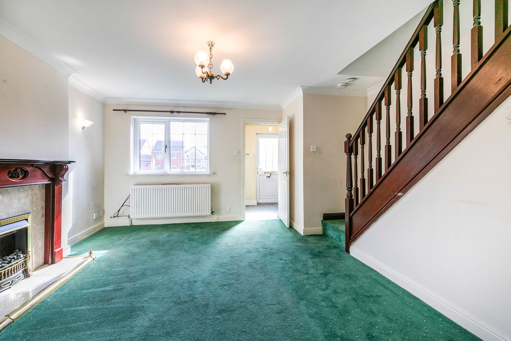Property photo 3 of 21 16Saltercroft-2