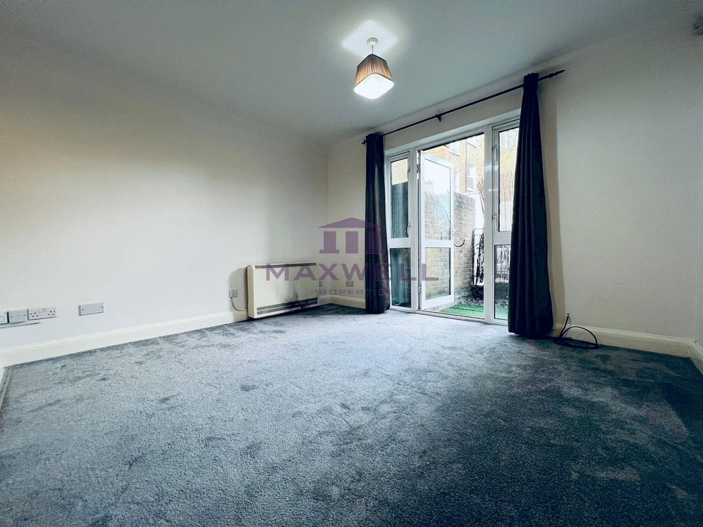 Property photo 3 of 10 To Let, Rent - 2 Bed In Campbell Road, London, E3 - Maxwellproperties.Co.uk