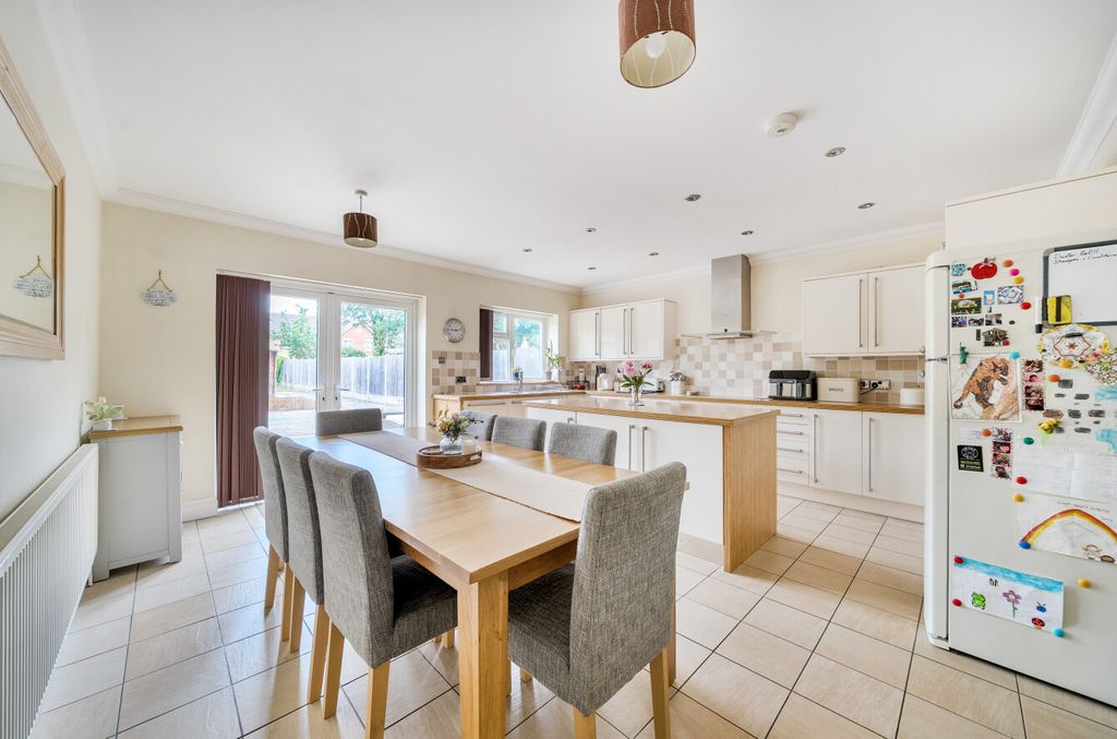 Property photo 2 of 13 1456282-22-6A1Ffb...