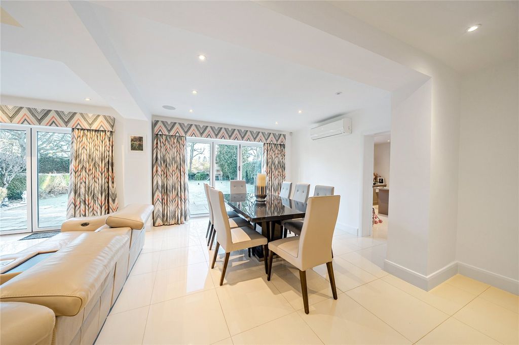 Property photo 3 of 28 Picture No. 34