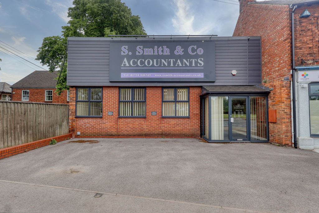 Property photo 1 of 23 Commercial Frontal
