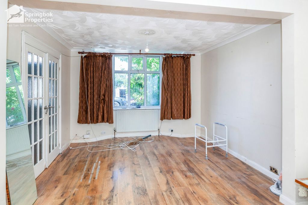 Property photo 2 of 18 Image 1