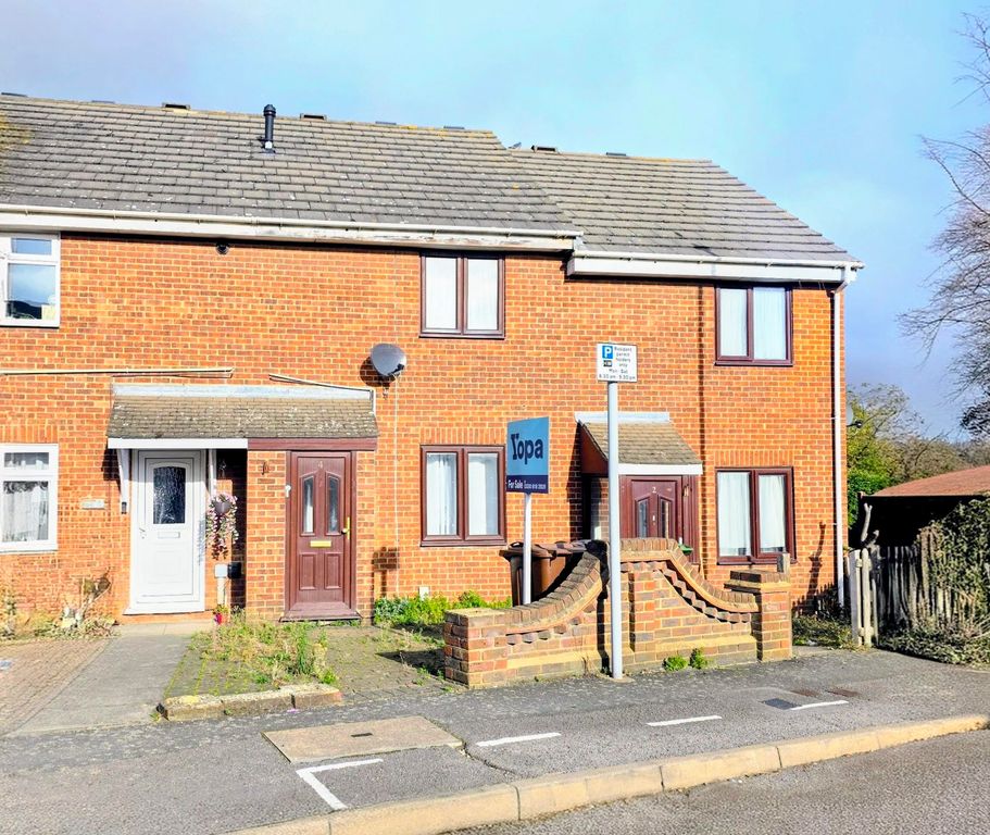 Property photo 1 of 11 Front