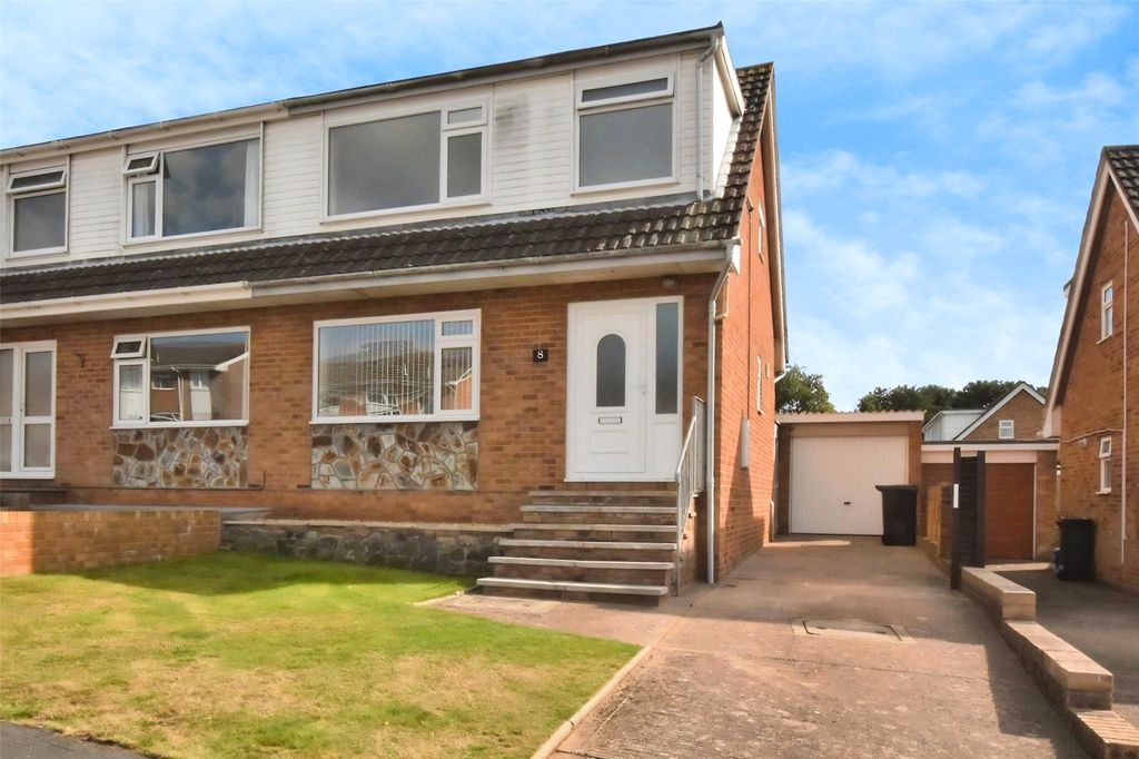 Property photo 1 of 11 Lime Grove