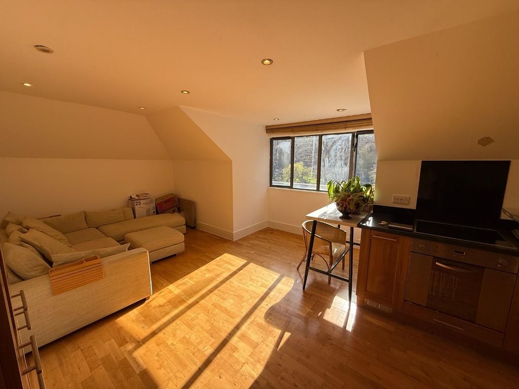 Property photo 2 of 17 Img_9528.Jpg