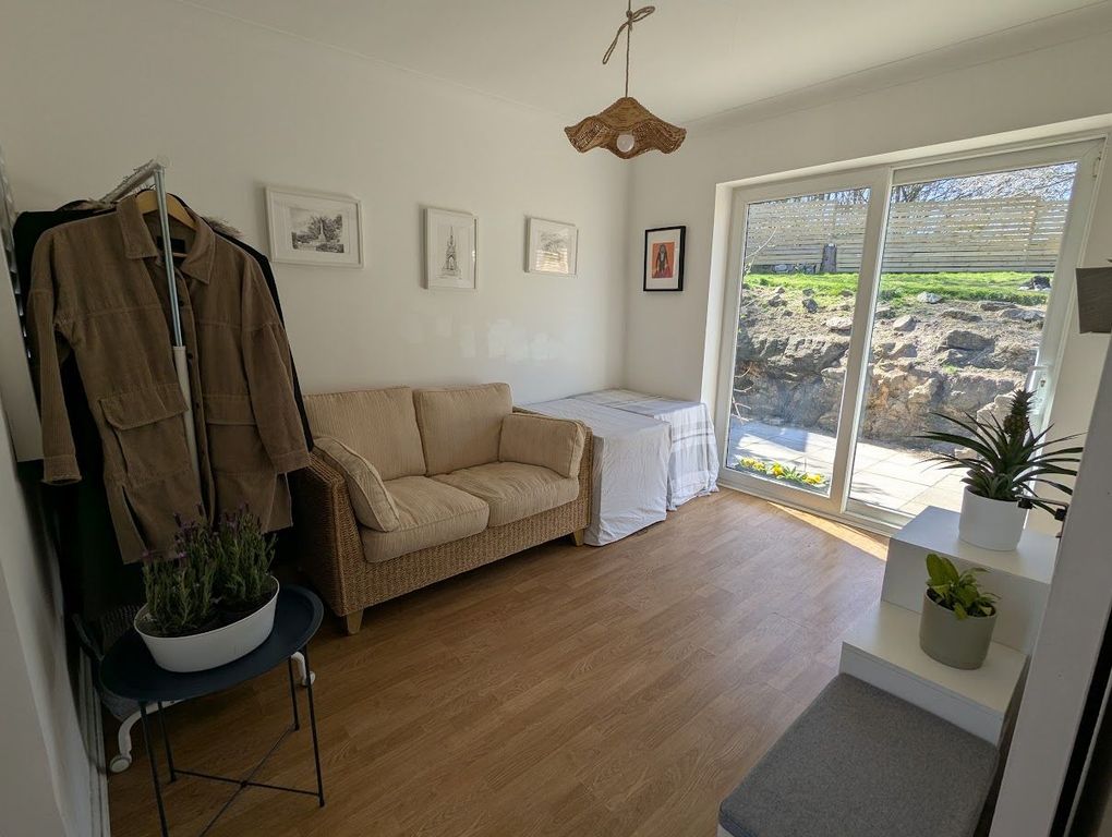 Property photo 2 of 32