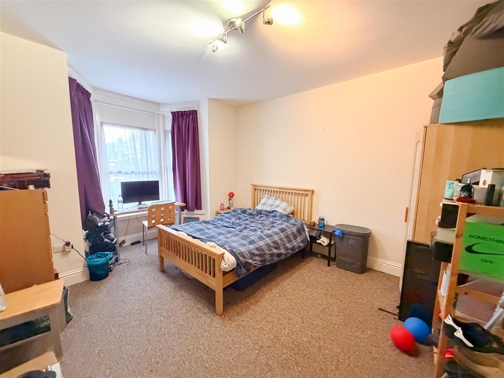 Property photo 3 of 10 Img_1398 2.Jpg