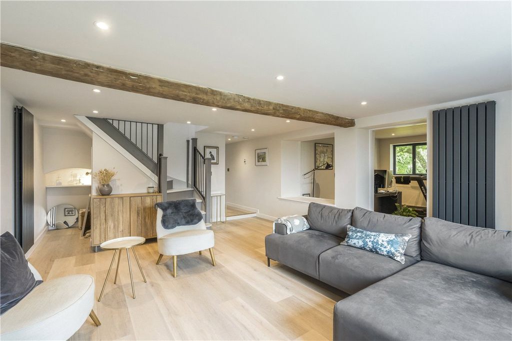 Property photo 2 of 16 Picture No. 07