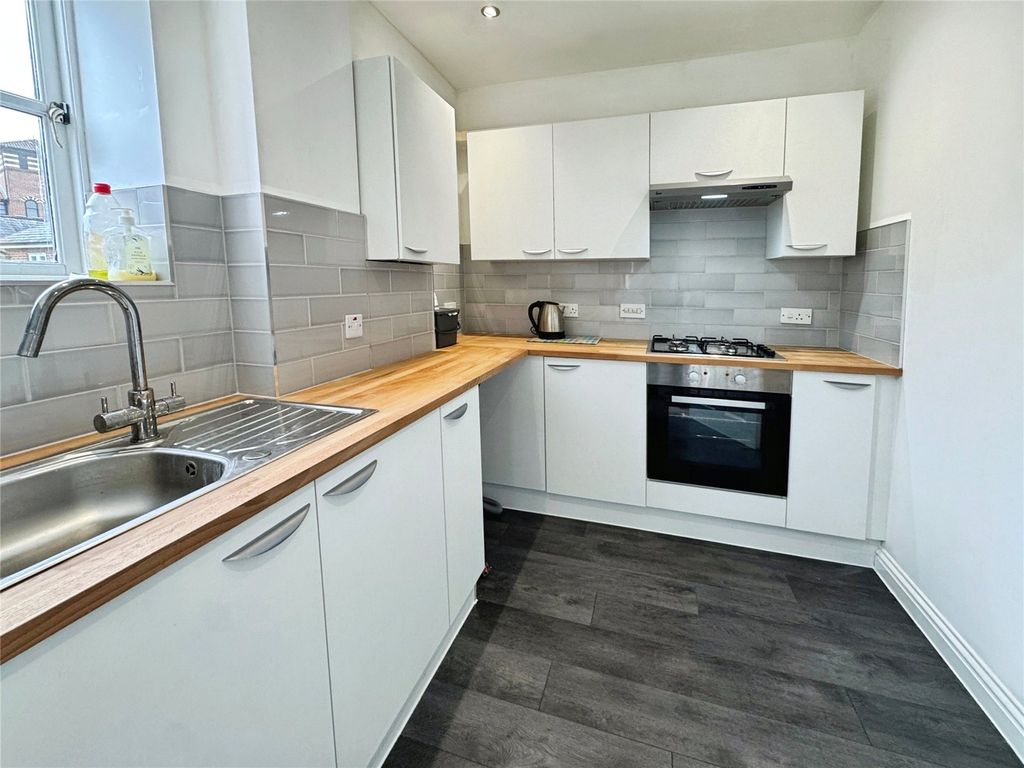 Property photo 2 of 12 Picture No. 07