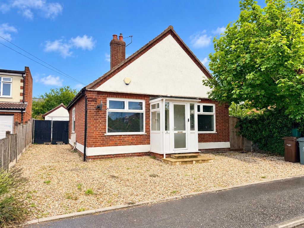 Property photo 1 of 11