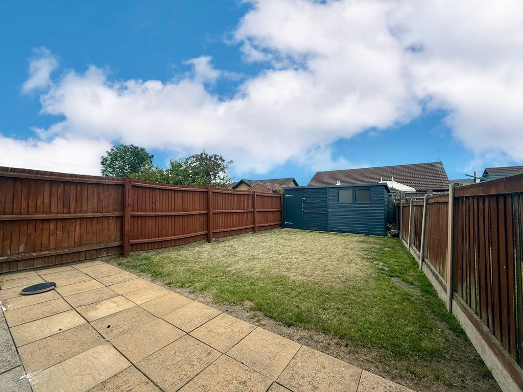 Property photo 2 of 11