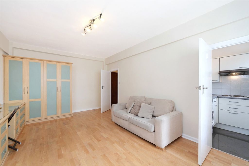 Property photo 3 of 6 Picture No. 13