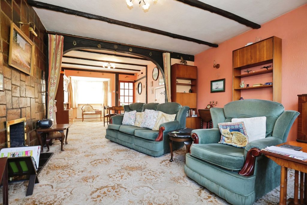 Property photo 3 of 14 Photo