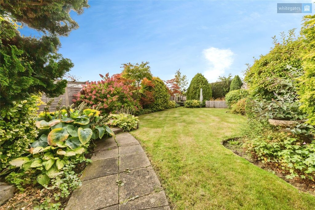 Property photo 2 of 17 Picture No. 29