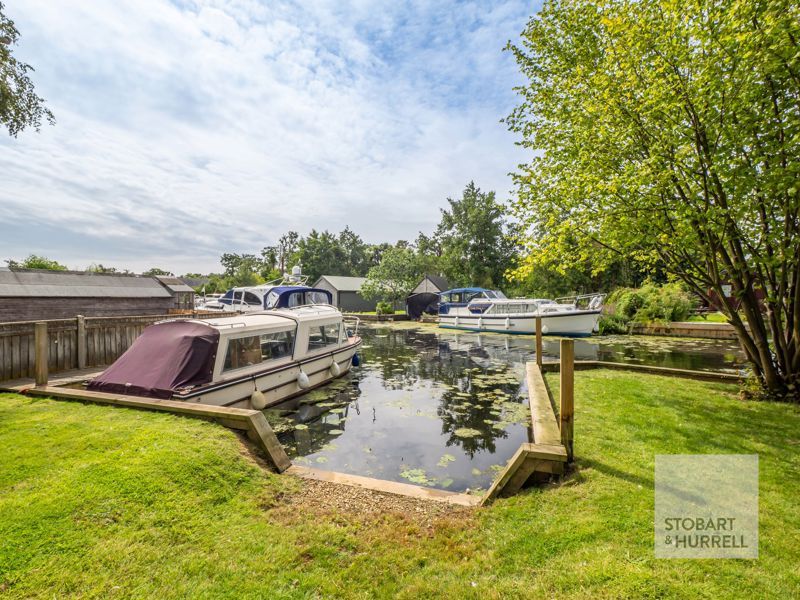 Property photo 2 of 46 Mooring