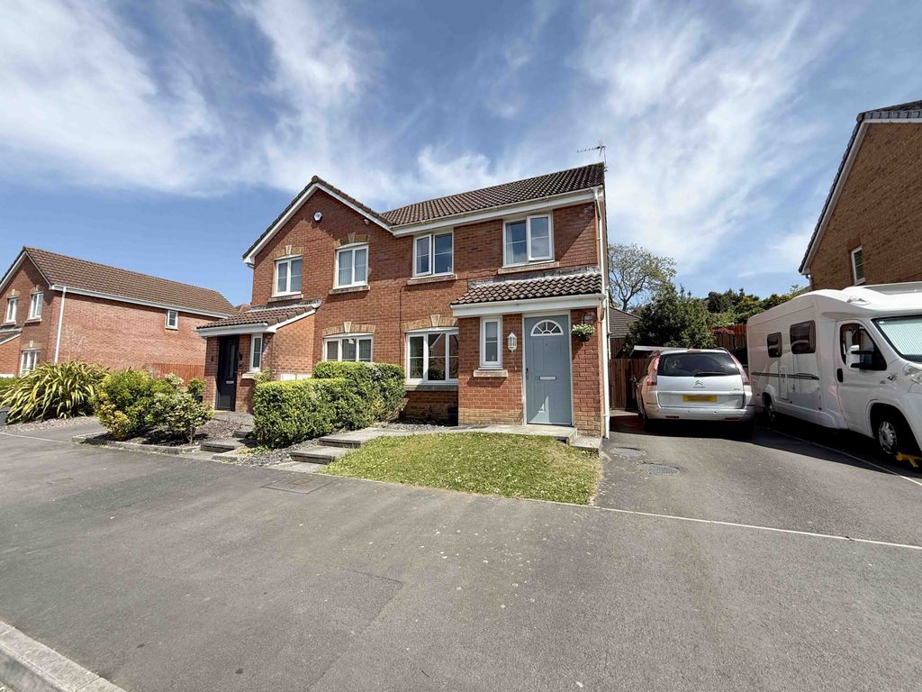 Property photo 1 of 14 3 Bedroom Semi Detached For Sale In Golwyg Y Garn, Penllergaer