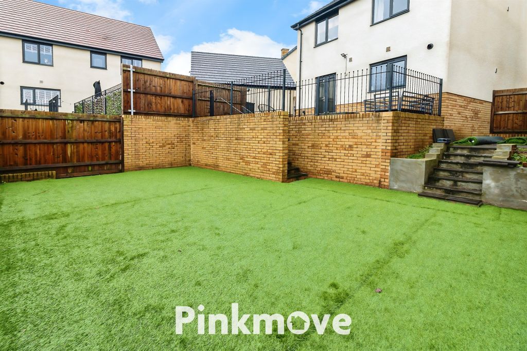 Property photo 2 of 25