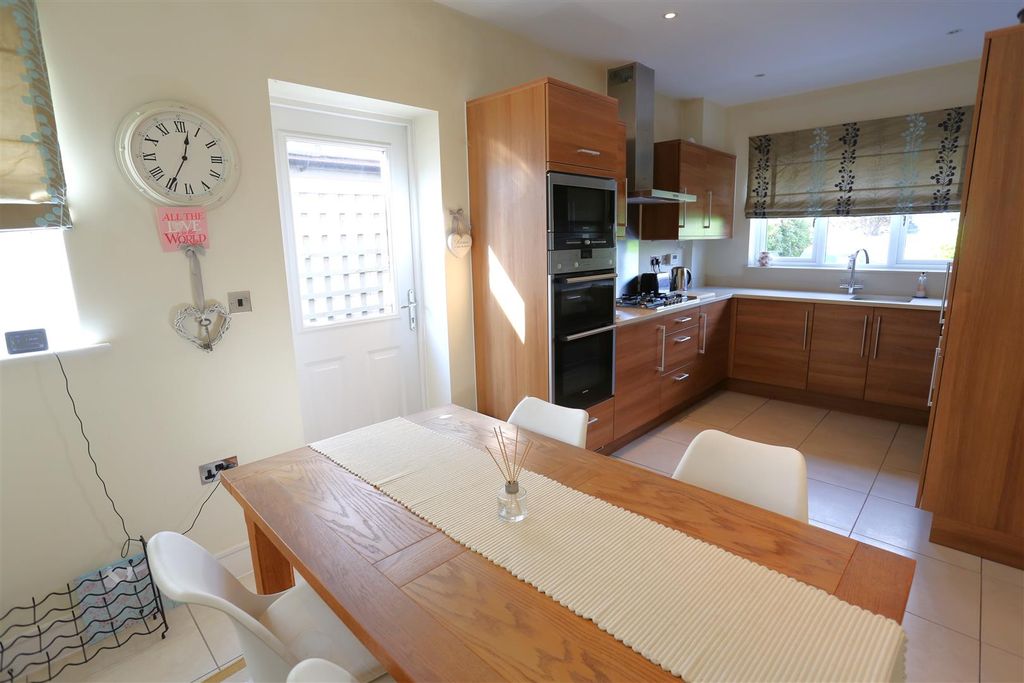 Property photo 3 of 17 262A8232.Jpg
