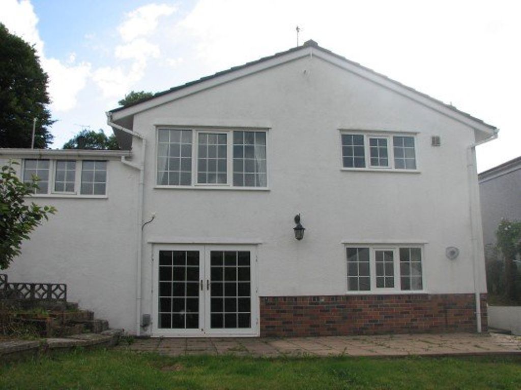 Property photo 2 of 11