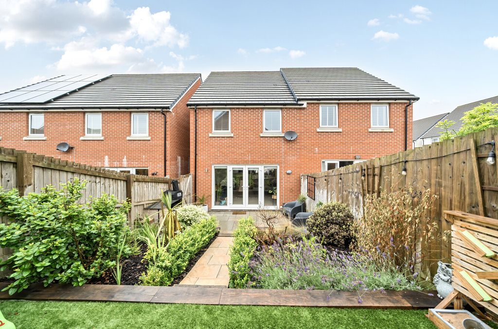 Property photo 1 of 17 1326855-9-6877B3A...