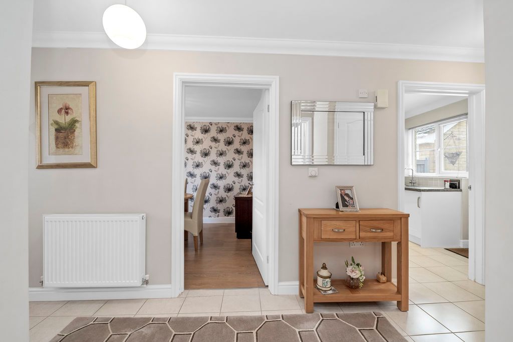 Property photo 2 of 15 Hallway