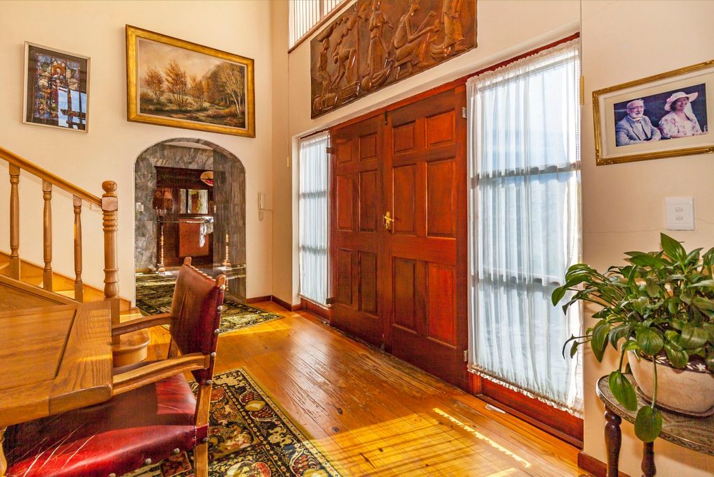 Property photo 2 of 55