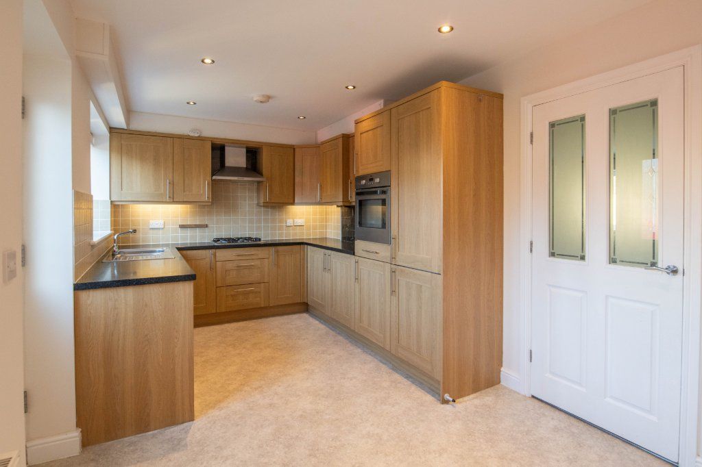 Property photo 2 of 13 Kitchen/Diner