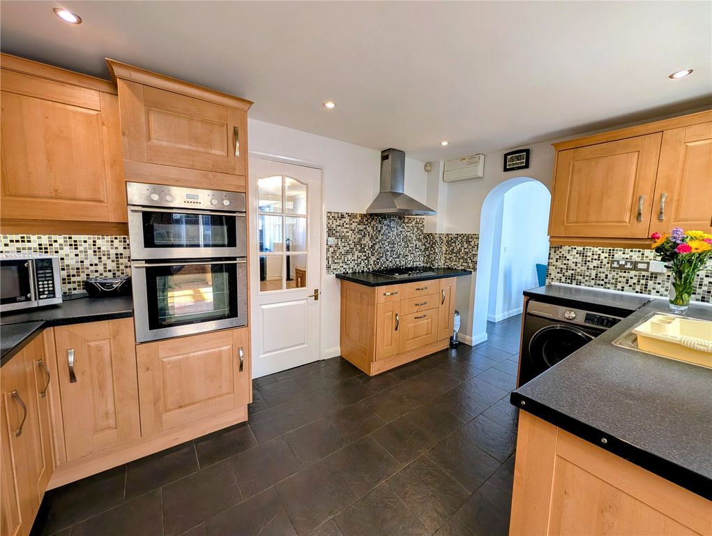 Property photo 3 of 24 Picture No. 22