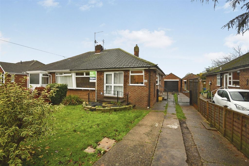 Property photo 1 of 13 Front External