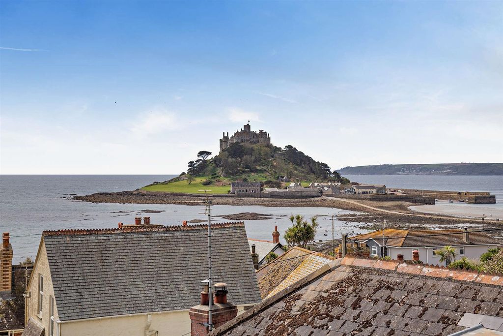 Property photo 2 of 10 8687880-Exterior01-800.Jpg