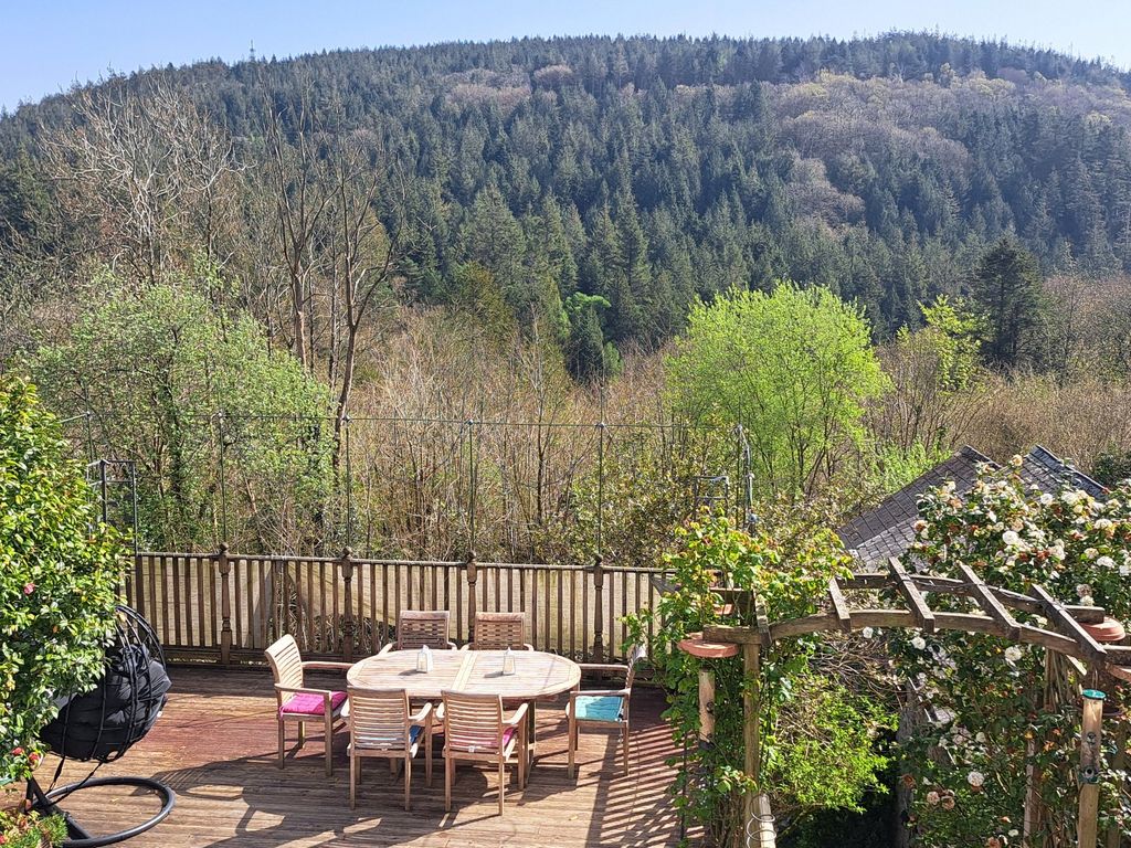 Property photo 2 of 18 Picture No. 33