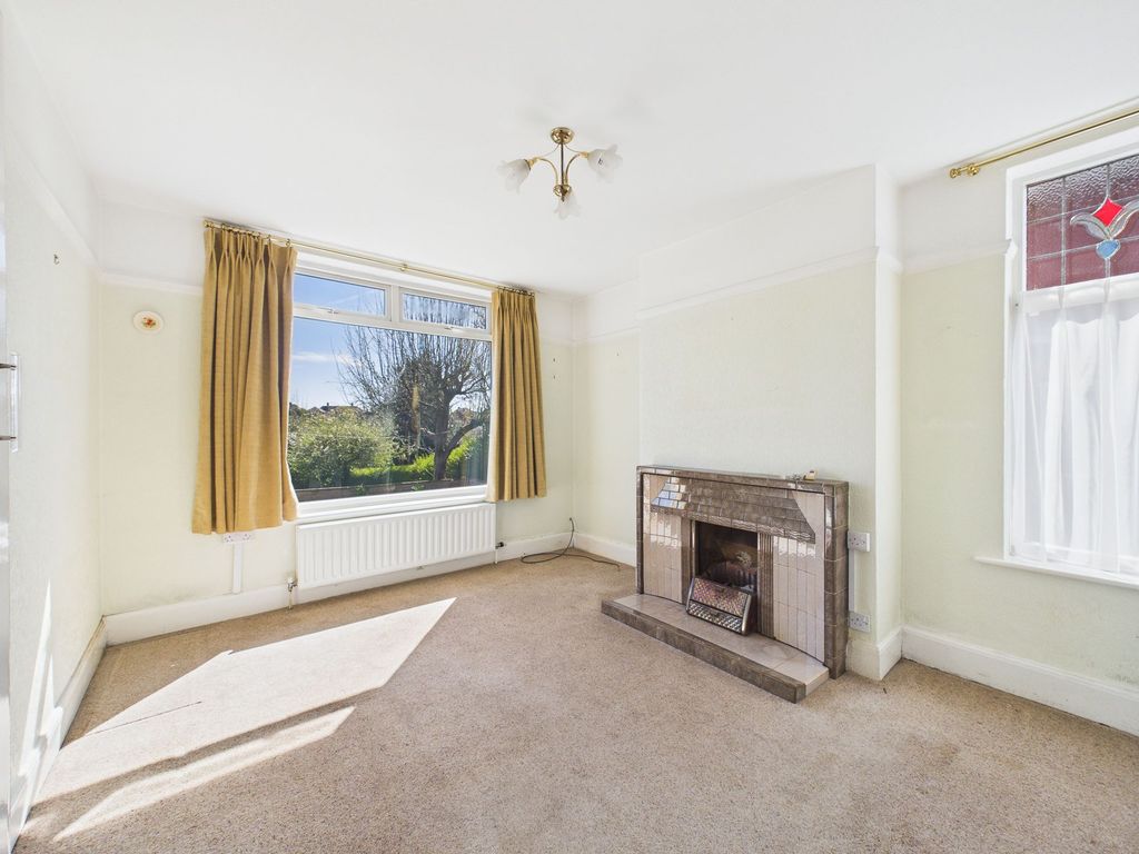 Property photo 3 of 13 Dining Room