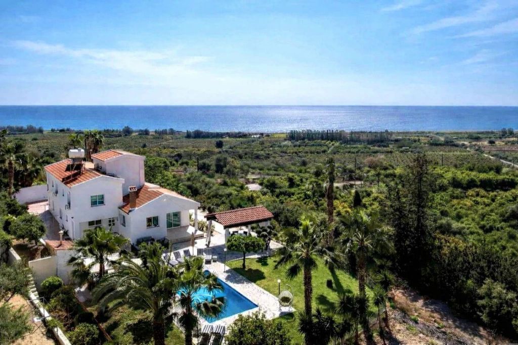 Property photo 1 of 30