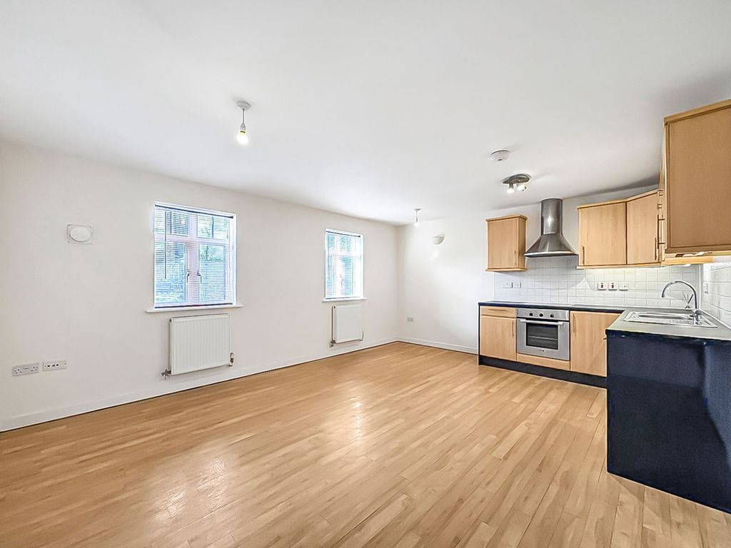 Property photo 3 of 8