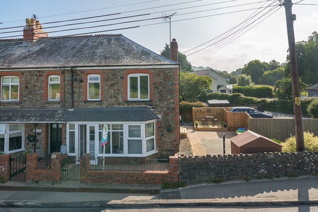 Property photo 1 of 21 1328030-2-68834A56E3249-Arw-1