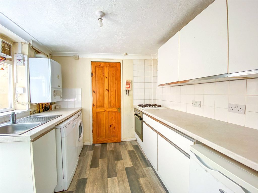Property photo 3 of 6 Picture No. 08