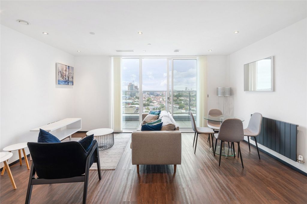 Property photo 2 of 12 Picture No. 11