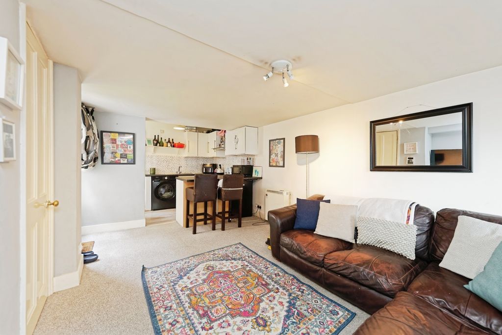 Property photo 3 of 16 Photo