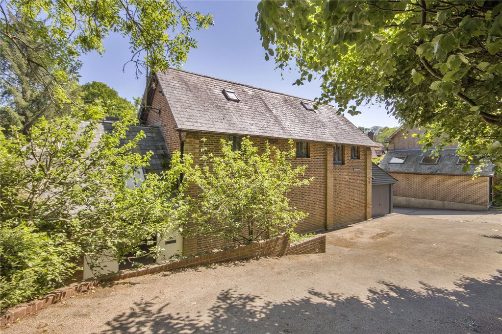 Property photo 2 of 33 The Granary