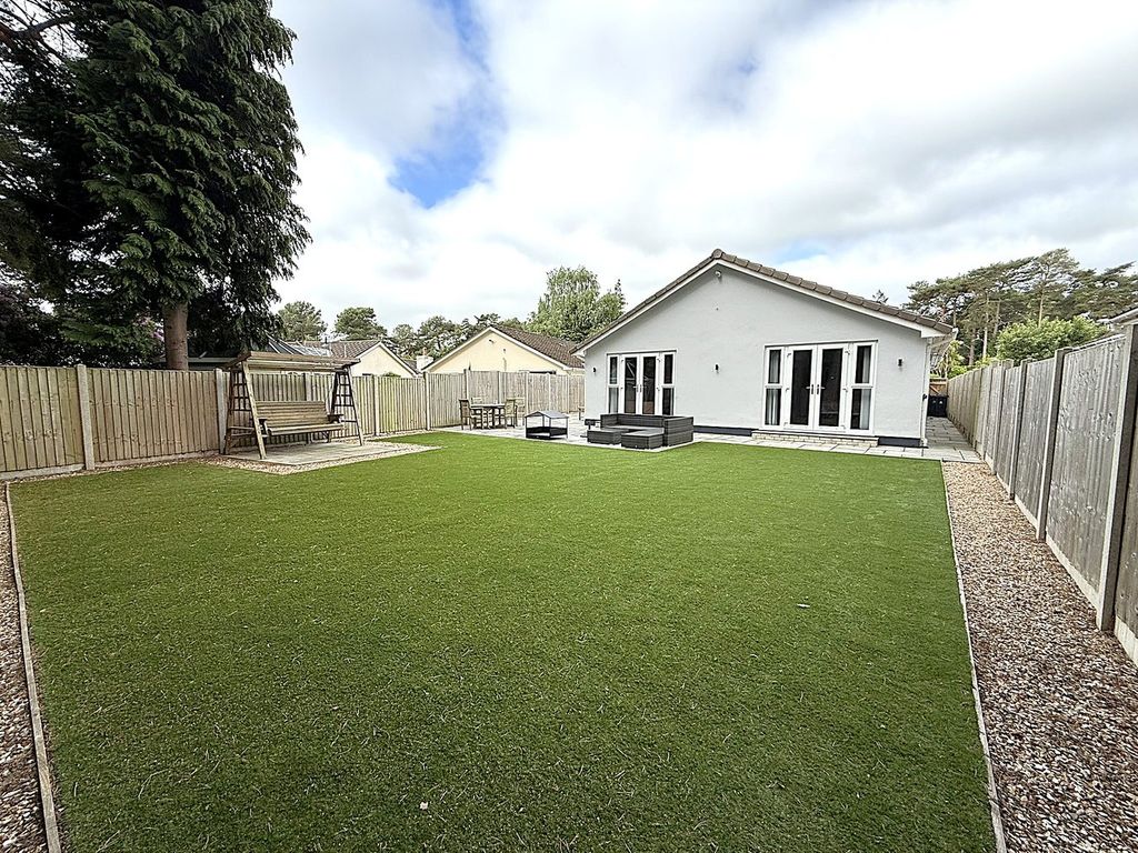 Property photo 2 of 35