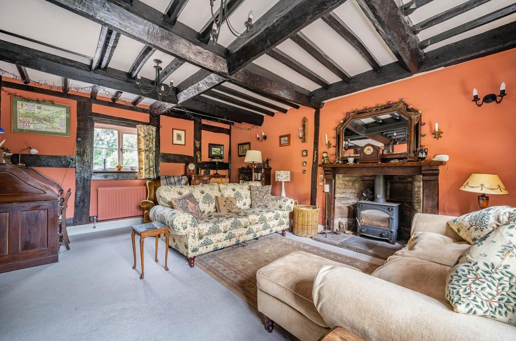 Property photo 2 of 22 967817 (2)