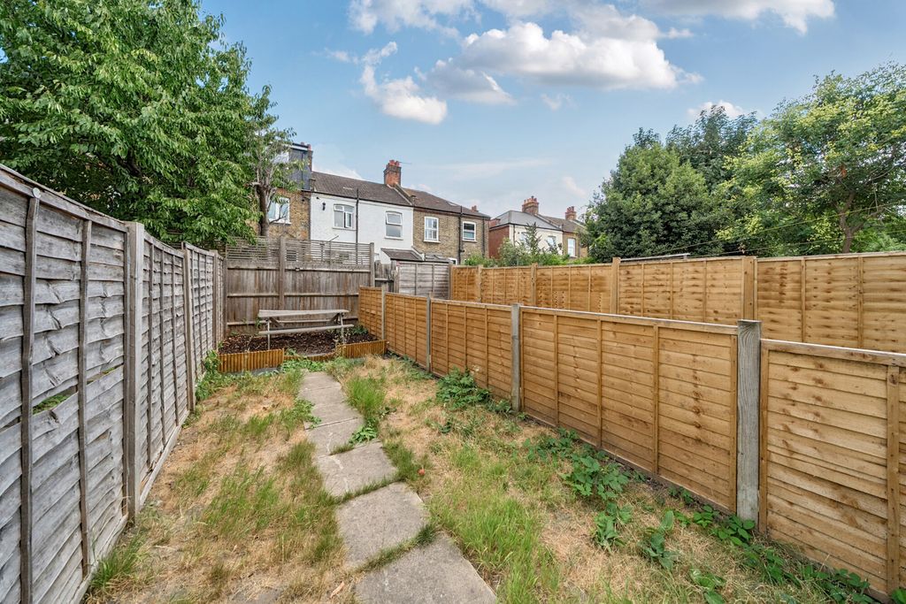 Property photo 3 of 10 1499331-2-6A6B4F7...