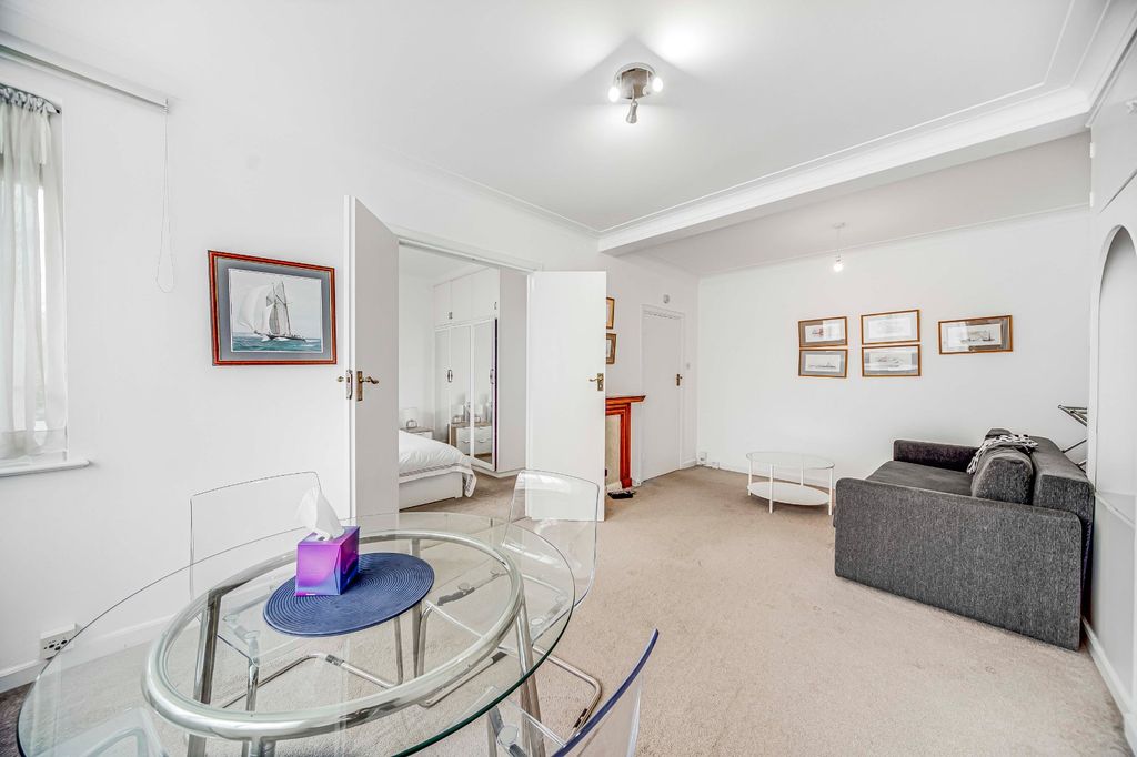 Property photo 1 of 13 Picture No. 04