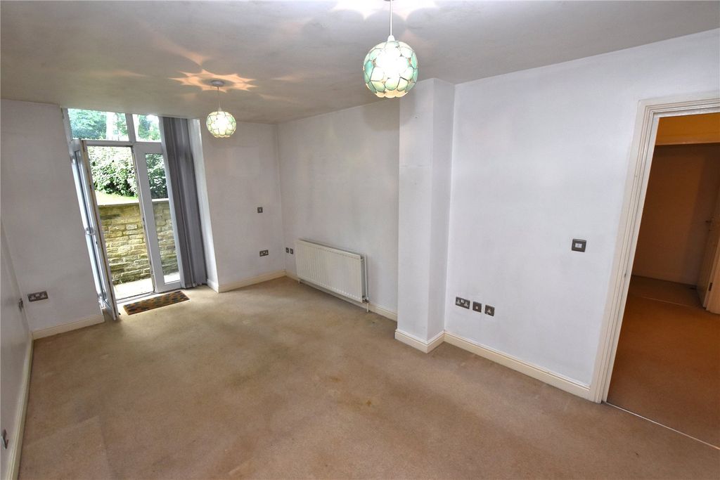 Property photo 3 of 16 Picture No. 07