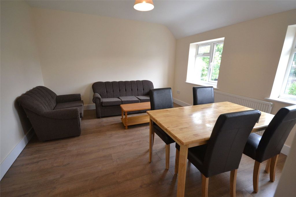 Property photo 1 of 12 Picture No. 08