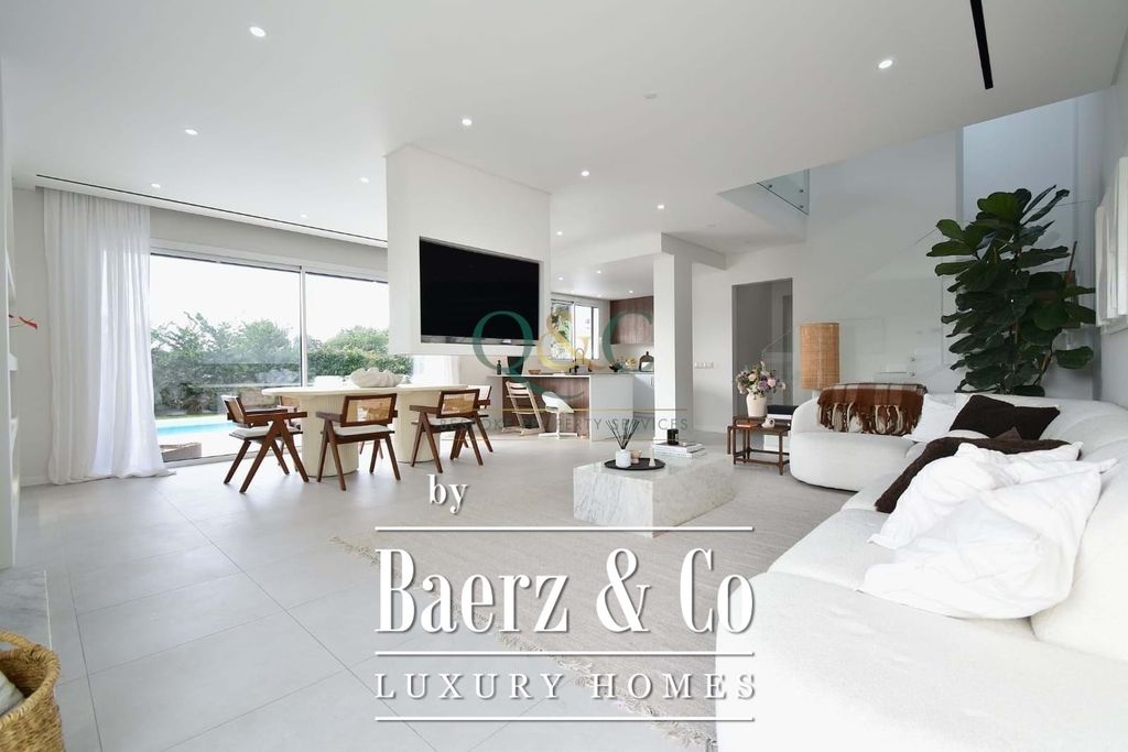 Property photo 3 of 35