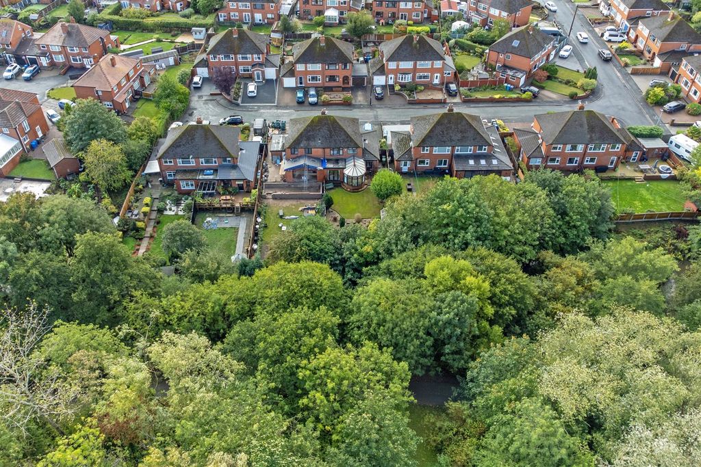 Property photo 2 of 20 Drone Shot