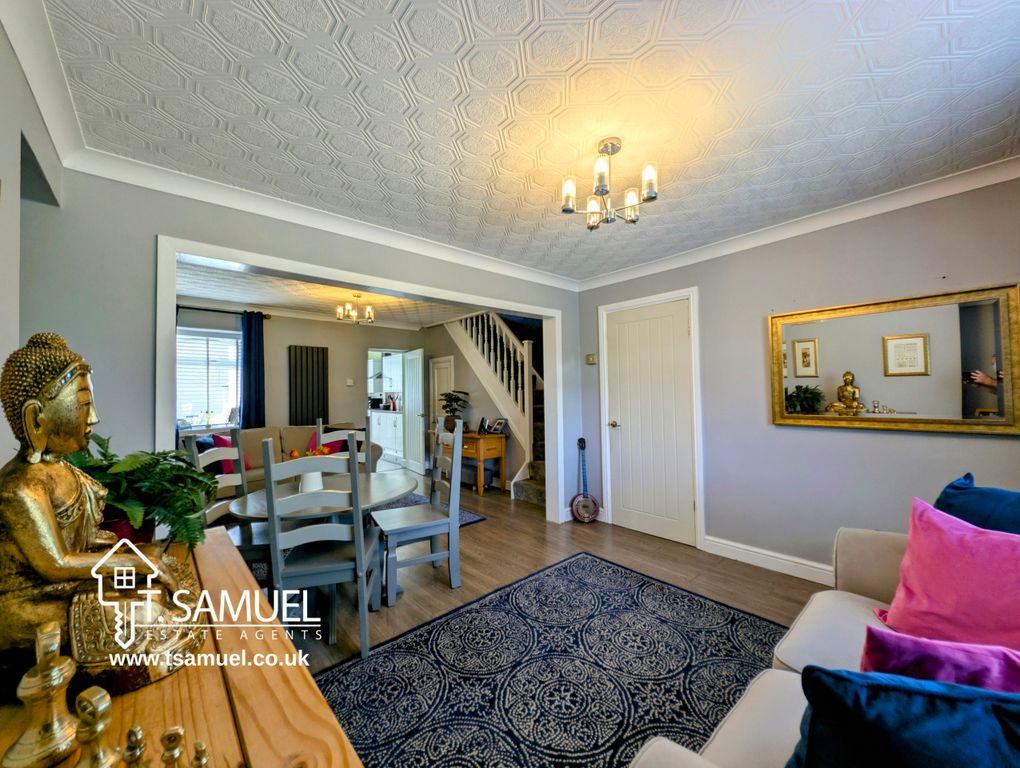 Property photo 3 of 29 Living Room