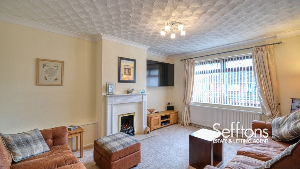 Property photo 2 of 23 Dscf4420_84