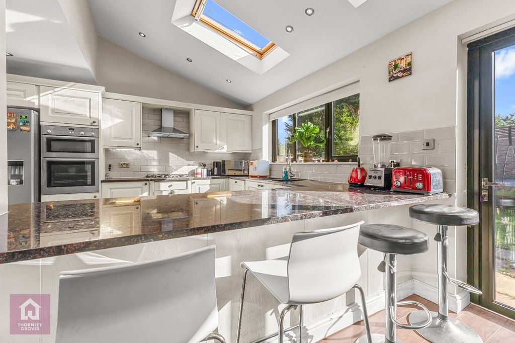 Property photo 2 of 28 Picture 2